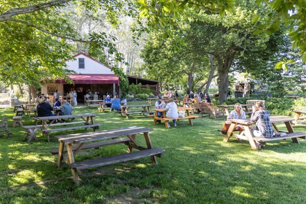 outdoor eatery