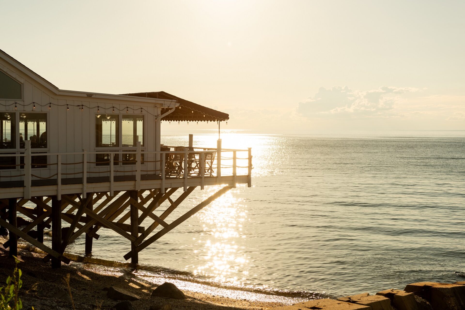 The exterior of Sound View Greenport at sunset.